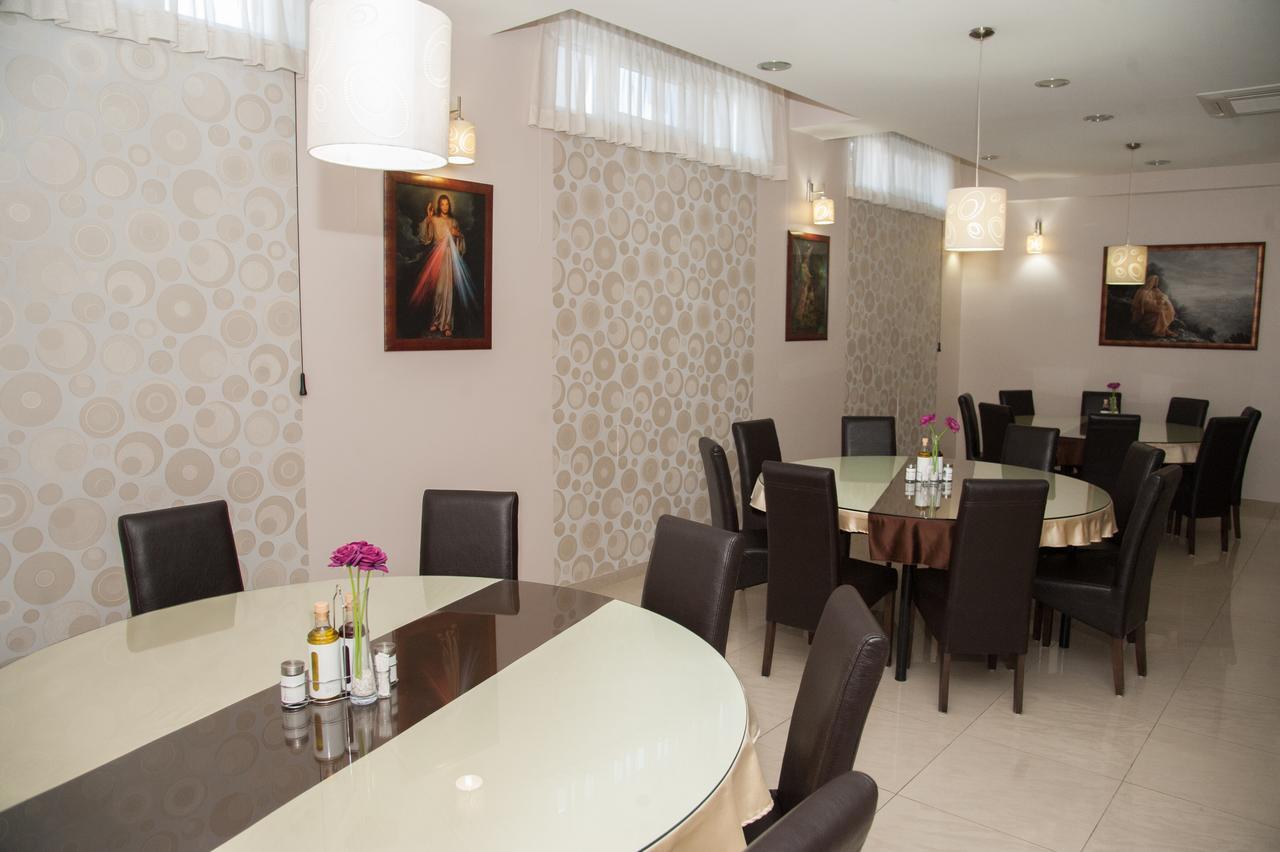 Hotel Glorija Меджугорье Экстерьер фото